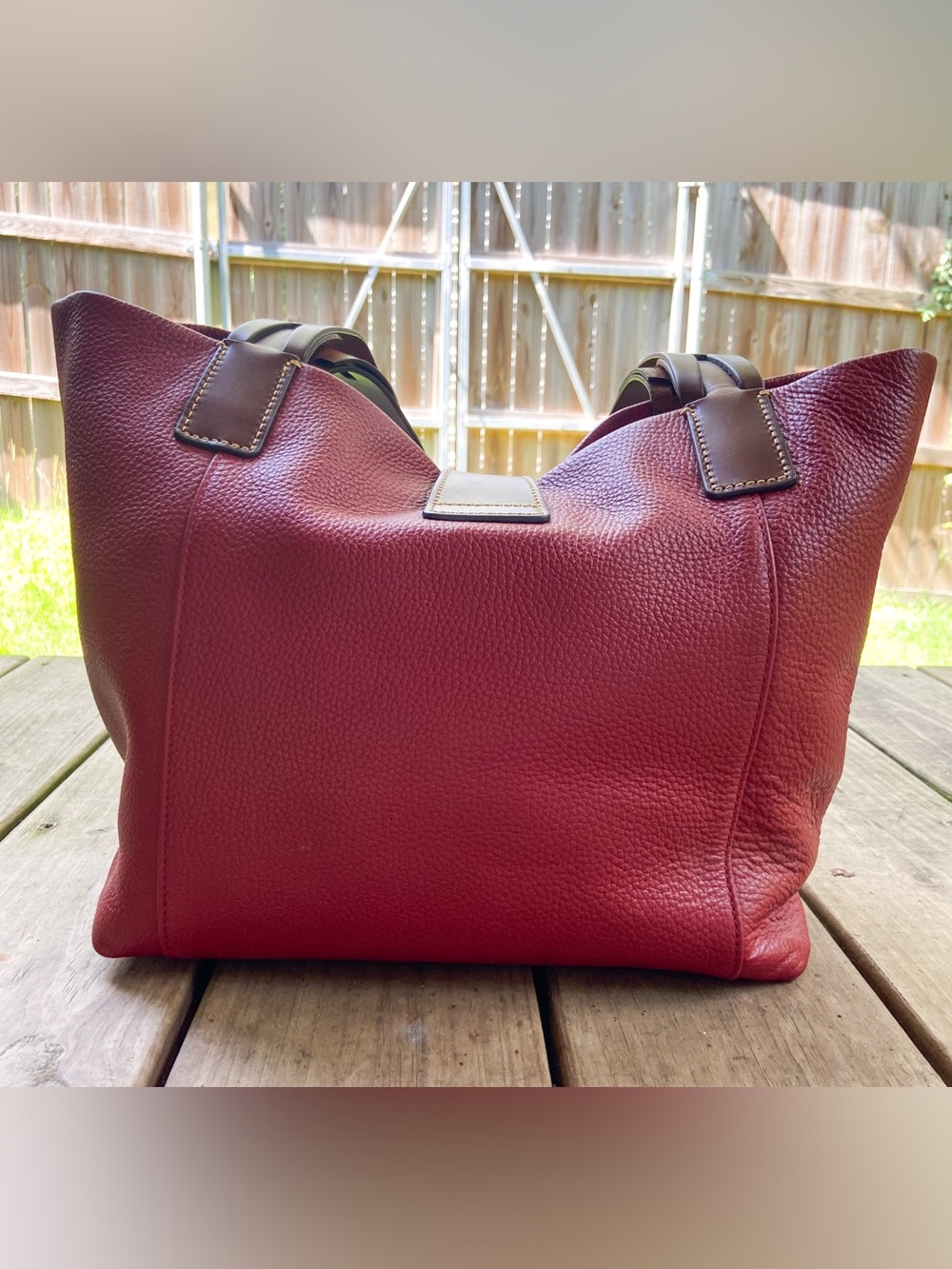 Dooney & Bourke Derby East/West Pebbled Leather Tote -Red Shoulder Bag Old Money - Picture 4 of 16